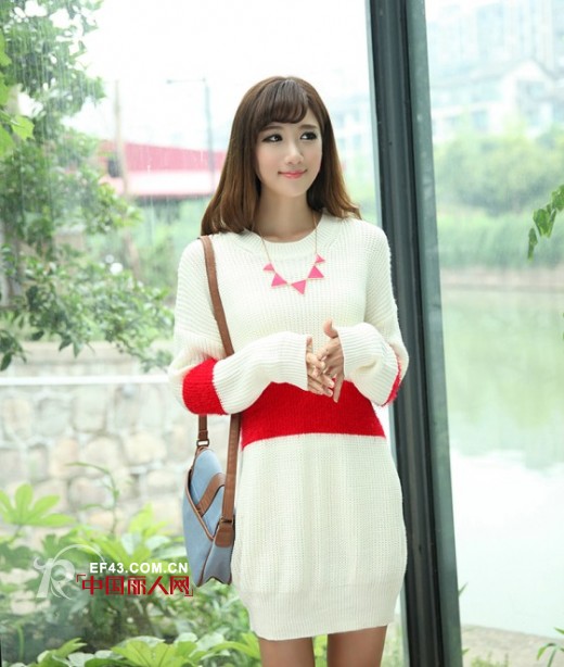 凉爽秋季  保暖又透气的毛衣裙是最佳选择