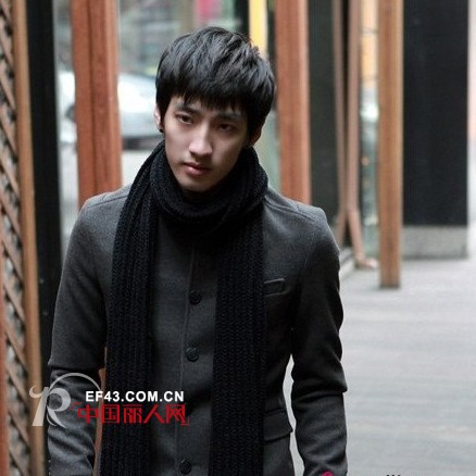 冬季男士的围巾怎么和衣服搭配