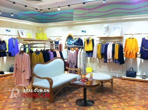 eifini(伊芙丽) 北京新世界三期店优雅登场