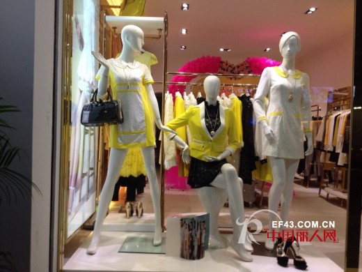丹诗格尔女装江西南康店盛大开业