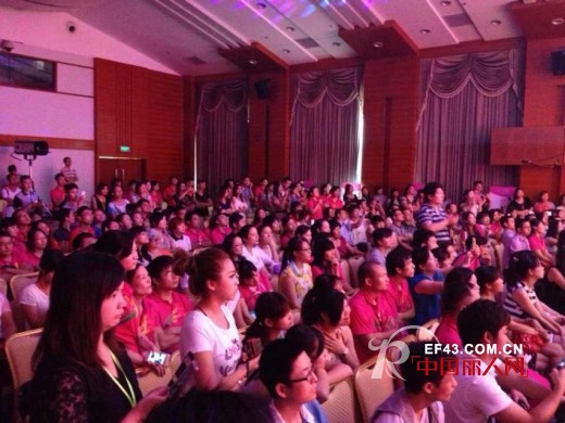 女人100内衣2013招商会圆满落幕