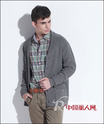 男士开衫毛衣搭配宝典 让你穿出时髦型男范
