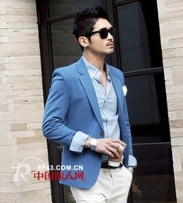 秋季男生服装应该怎么搭配