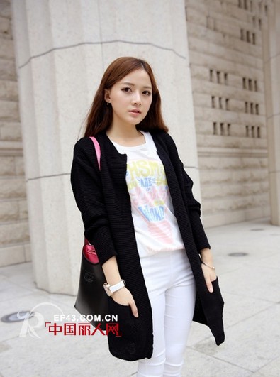 初秋搭配 简约时尚穿出个性