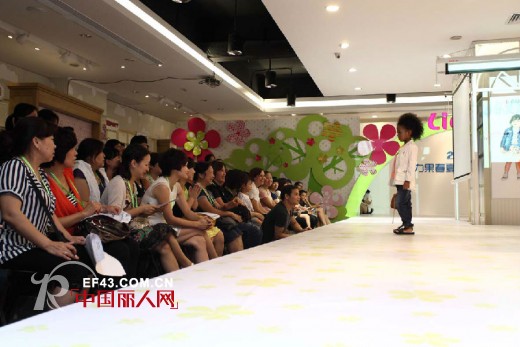 祝贺力果童装2014春夏订货会获得圆满成功
