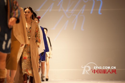 撬动快时尚女装大市场,心靡服饰招商加盟火热进行