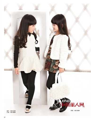 童装什么款式最时尚 纯色系的公主风魅力吸睛