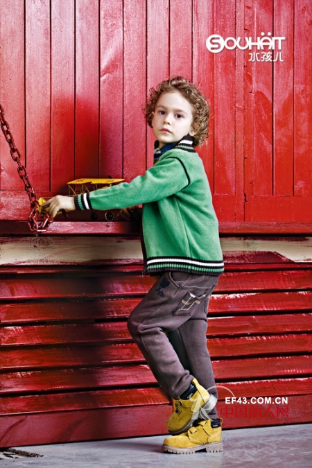 针织款式怎么搭配 小外套时尚有型美搭