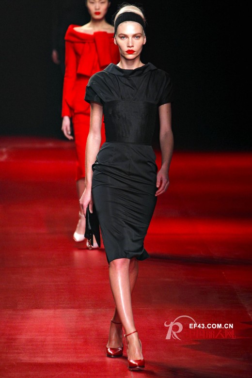 莲娜丽姿Nina Ricci女装2013秋冬秀