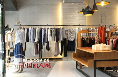 Eall.cz意澳女装分享陈列搭配的心得