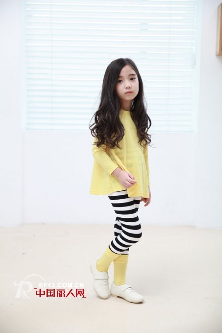 节日出游必败单品 黑白经典条纹款式