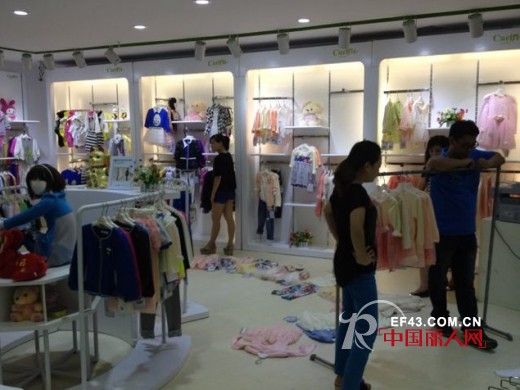 亲爱的家人们:你们辛苦了!感谢你们的辛勤付出!