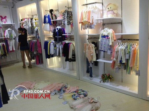 亲爱的家人们:你们辛苦了!感谢你们的辛勤付出!