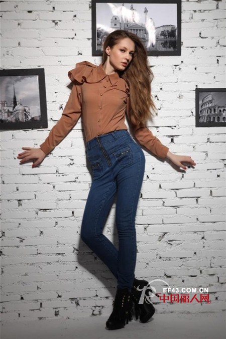 哈伦裤还是高腰牛仔裤 秋季瘦腿搭配小心机