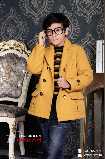 迪士尼童装 秋冬流行色装扮