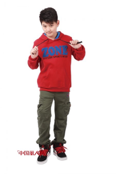 卫衣怎么搭配 秋季少年装卫衣