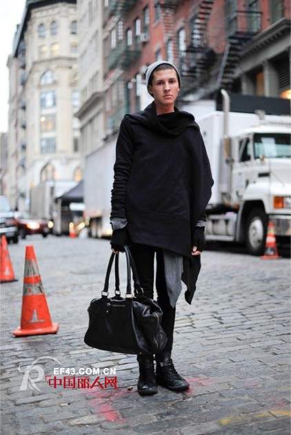 初秋男生朋克风格搭配推荐