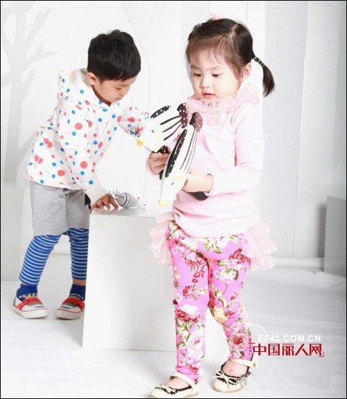 秋季新款 给宝宝健康舒适服饰装扮