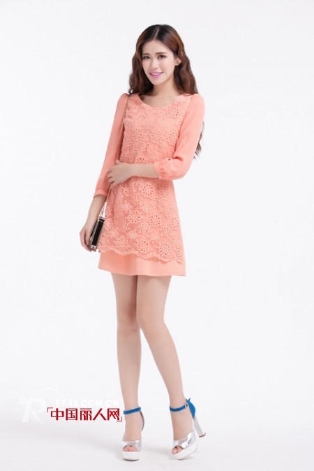 女装加盟推荐品牌 储恋女装以服务赢得市场