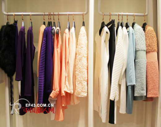 连奴时装AE品牌--河源市中山路A/E加盟店隆重开业