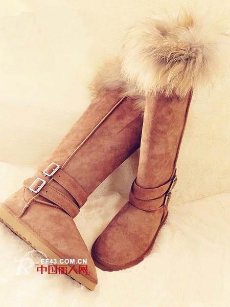 美腿保暖两不误 过膝长靴最流行