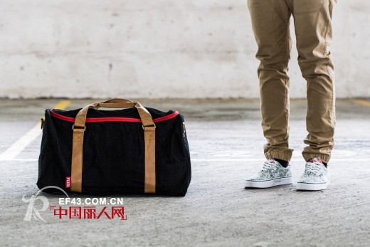 潮男最爱的手提包MayorxFLUD联名包袋系列