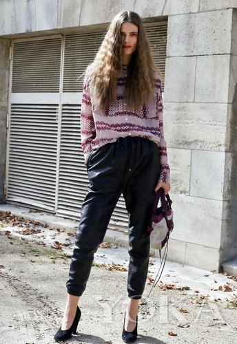 It Girl人手必备机车包拗造型