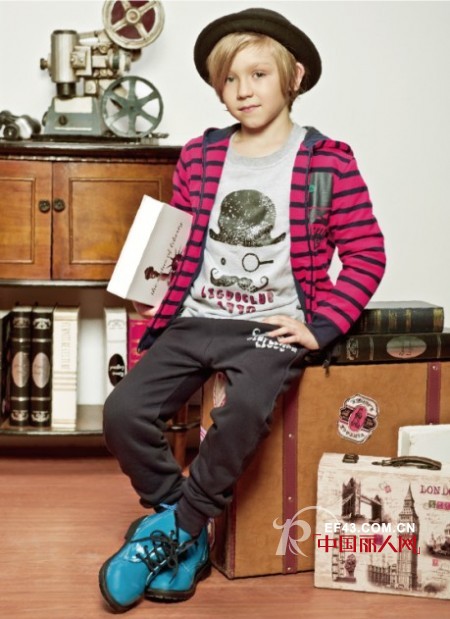 玫红色搭配什么颜色好看 秋季玫红色搭配