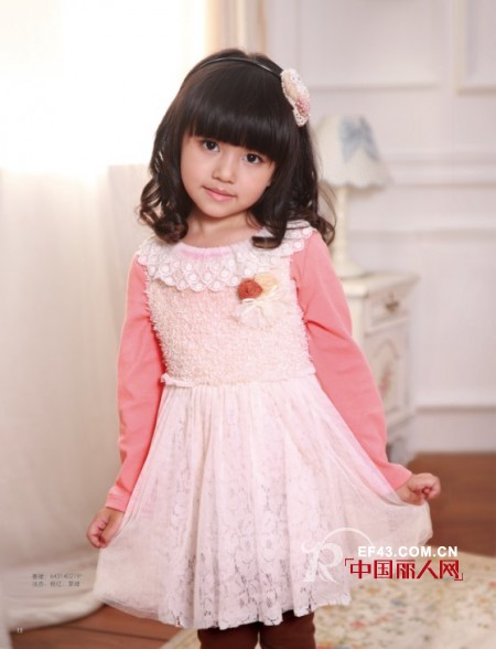 粉色配什么颜色好看 秋季公主裙搭配