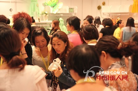 捷报频传 屡创佳绩——卡琪屋2014夏季新品订货会火热进行中