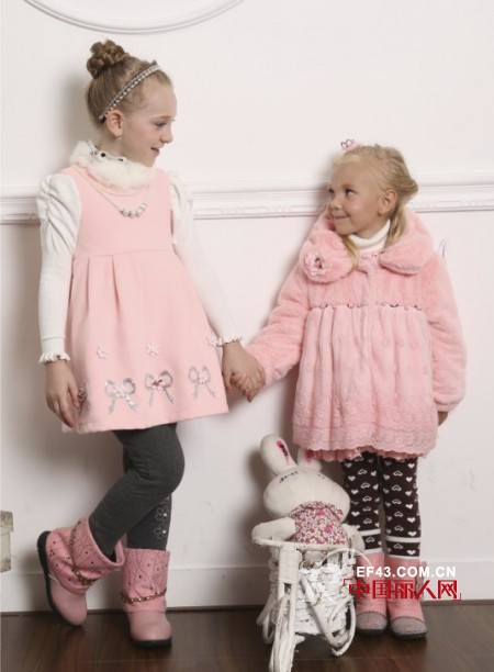 小熊B琪童装 秋冬新款走进孩子的粉色世界