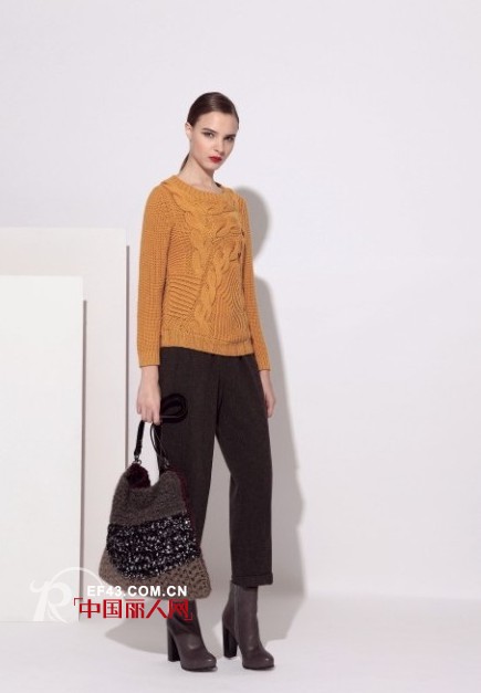 EQ:IQ女装秋冬新款套头衫 打造时尚女魔头