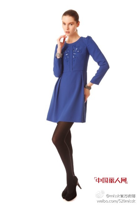 秋天什么最百搭 气质连衣裙随意搭