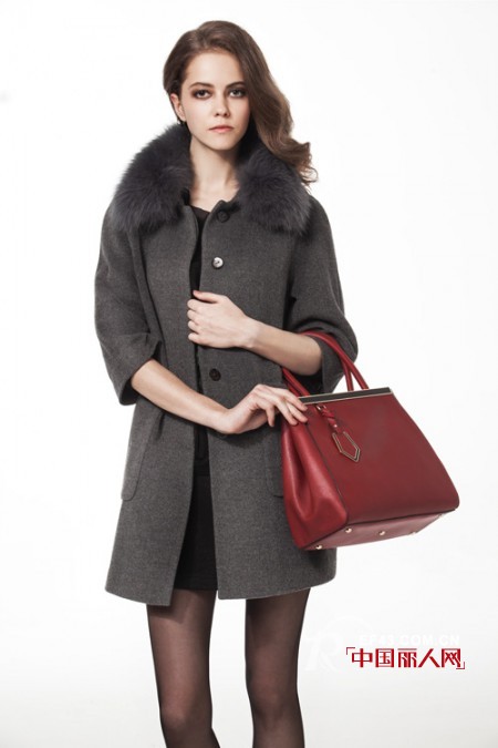冬季毛呢大衣衣橱必备 斐格利亚女装