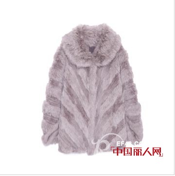 A.T by ATSURO TAYAMA 品牌女装    皮草时尚