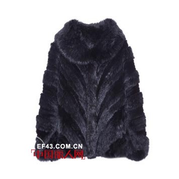 A.T by ATSURO TAYAMA 品牌女装    皮草时尚