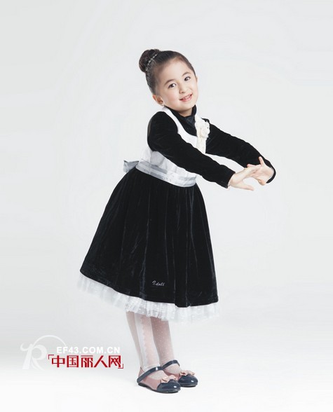 秋装新款童装背心裙  打造甜美小公主