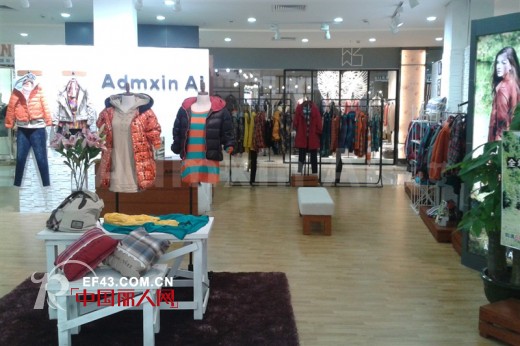 热烈庆祝歆艾女装广东清远锦绣清城新店开业