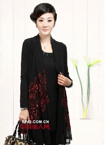 针织开衫时尚搭配 暖冬也有小法宝