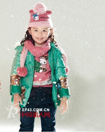 今年最流行的颜色是什么 绿色棉服搭配