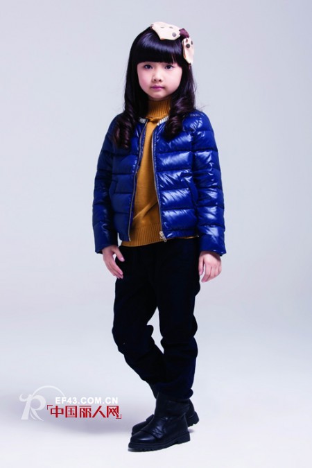 深蓝色是什么颜色 深蓝色童装该怎么搭配