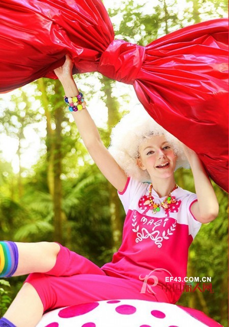 玫红色单品推荐 2014春夏玫红色甜蜜来袭