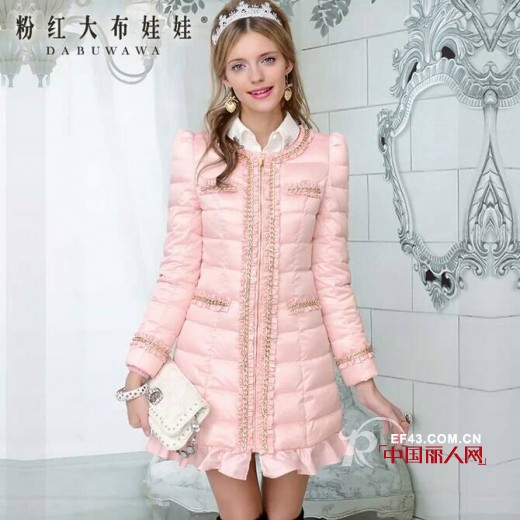 粉红大布娃娃羽绒服 时尚粉色系来袭