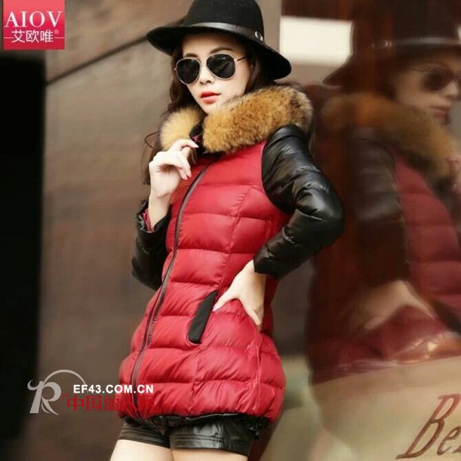 暖色系羽绒服搭配  学做俏丽女人