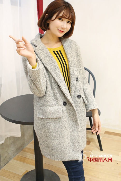 时尚女装搭配 街拍美女俏丽搭配法