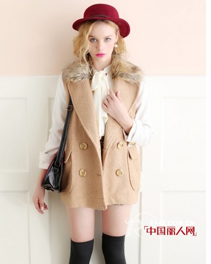 撞色拼接大毛领呢外套 毛呢大衣搭配