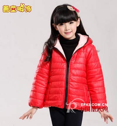 羽绒服流行什么款式 羽绒服什么颜色适合小女孩穿