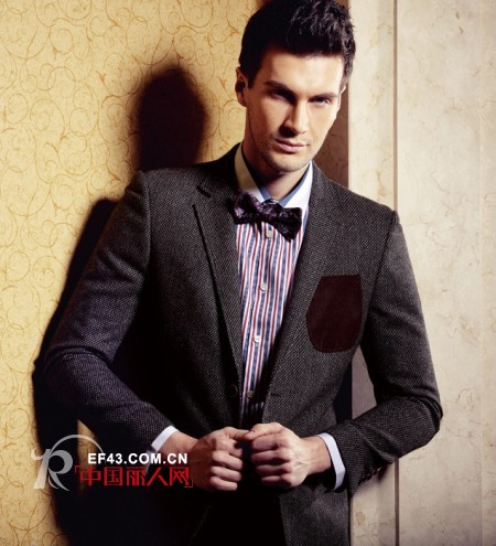 公司年会穿什么才有型 西装才是王道