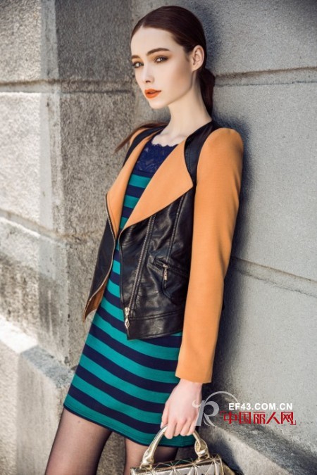 冬天的连衣裙搭配什么外套