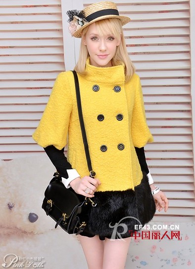 流行前线 翻领双排扣羊毛毛呢大衣搭配